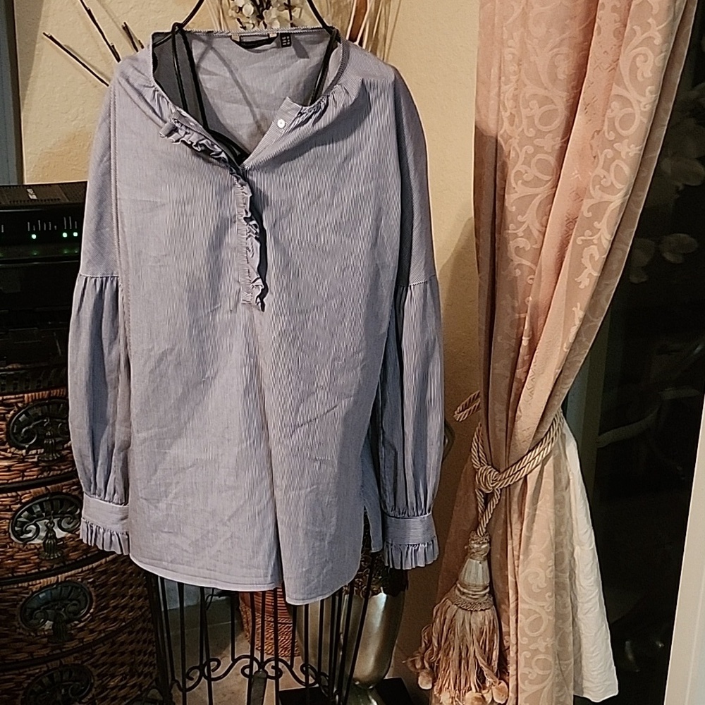 MASSIMO DUTTI  Top size 6